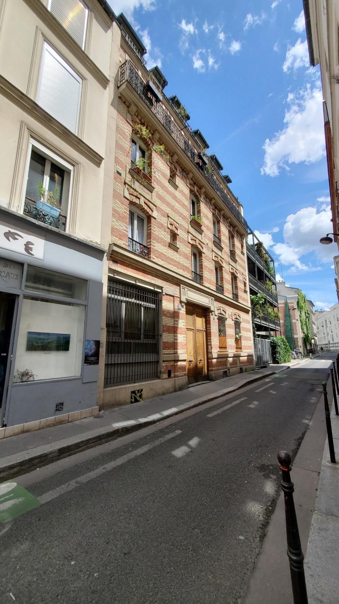A 20eme Avec Un Petit Jardin 4* Paris